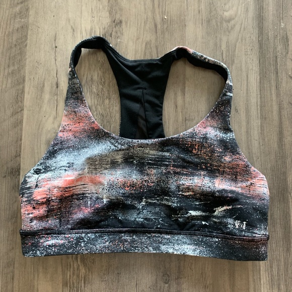 lululemon athletica Other - Lululemon Invigorate Bra 10